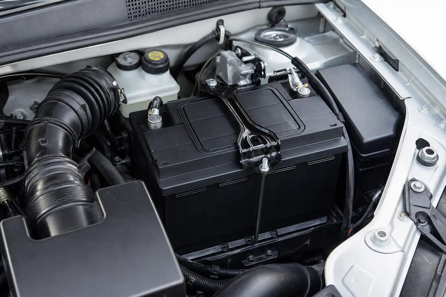 Какой аккумулятор подходит для Renault Logan, Sandero и Duster